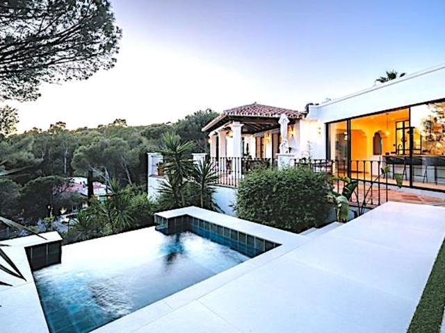 Villa / Chalet de 255 m2 en venta en Marbella, Andalucía