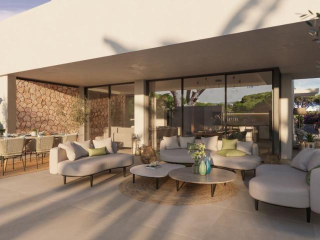 Villa / Chalet de 255 m2 en venta en Urbanización Marbella Este, Andalucía