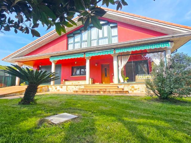 Villa / Chalet de 251 m2 en venta en Asturias, Ables, Principado de Asturias