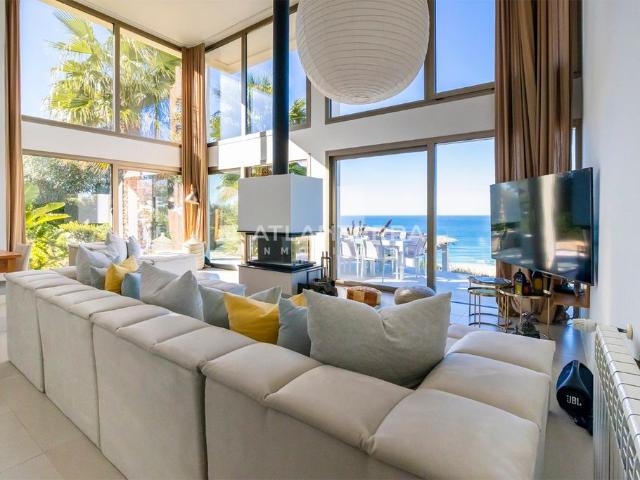 Villa / Chalet de 260 m2 en venta en Zahara de los Atunes, España