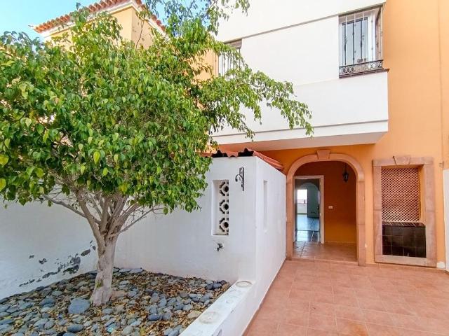 Villa / Chalet de 261 m2 en venta en Costa Adeje, España