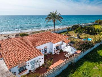 Villa / Chalet de 284 m2 en venta en Marbella, Andalucía