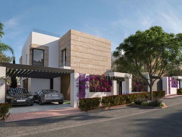 Villa / Chalet de 288 m2 en venta en Estepona, España