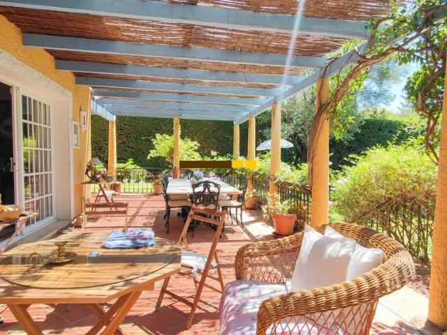 Villa / Chalet de 295 m2 en venta en Marbella, España