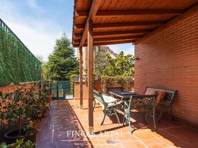 Villa / Chalet de 291 m2 en venta en Zaragoza, España