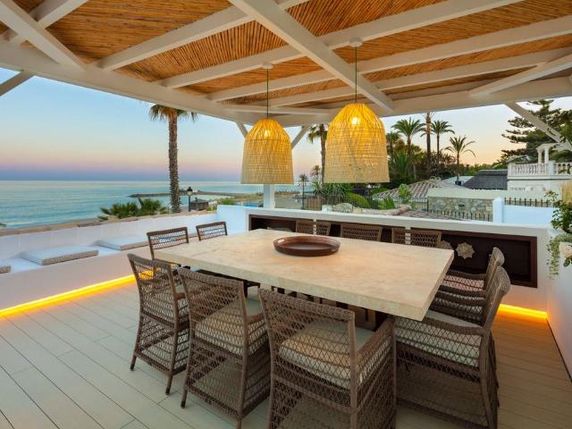 Villa / Chalet de 302 m2 en alquiler en Marbella, Andalucía