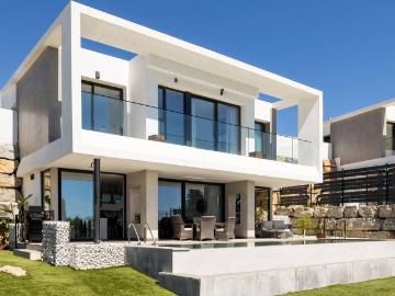 Villa / Chalet de 316 m2 en venta en Estepona, Andalucía