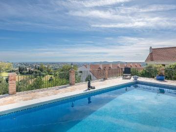 Villa / Chalet de 318 m2 en venta en Mijas, España