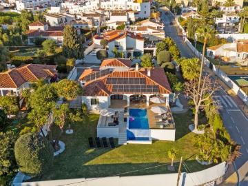 Villa / Chalet de 334 m2 en alquiler en Marbella, Andalucía