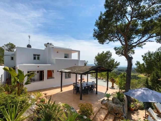 Villa / Chalet de 332 m2 en venta en Ibiza, España