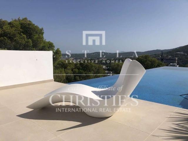 Villa / Chalet de 340 m2 en venta en San Jose de la Atalaya, España