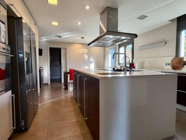 Exclusiva Villa / Chalet de 354 m2 en venta en Ave França 11, Torre gran, Torroella de Montgrí, Provincia de Girona, Cataluña