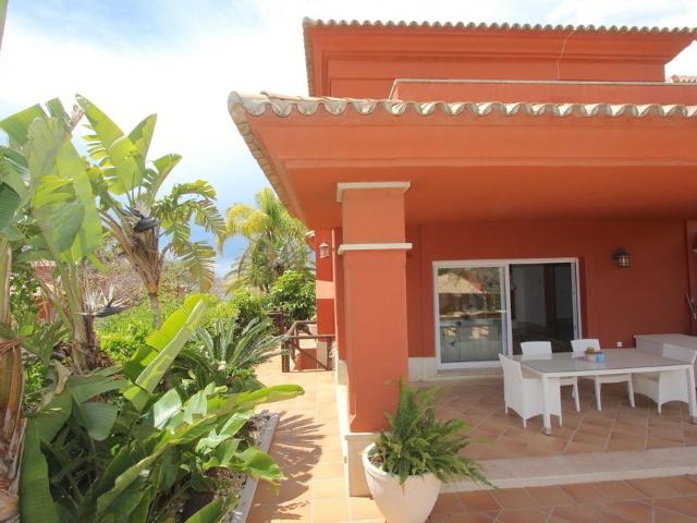 Villa / Chalet de 358 m2 en venta en Marbella, España