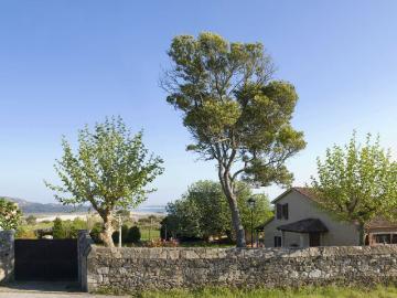 Villa / Chalet de 360 m2 en venta en Corrubedo, Ribeira A Coruña, La Coruña, Provincia de La Coruña, Galicia