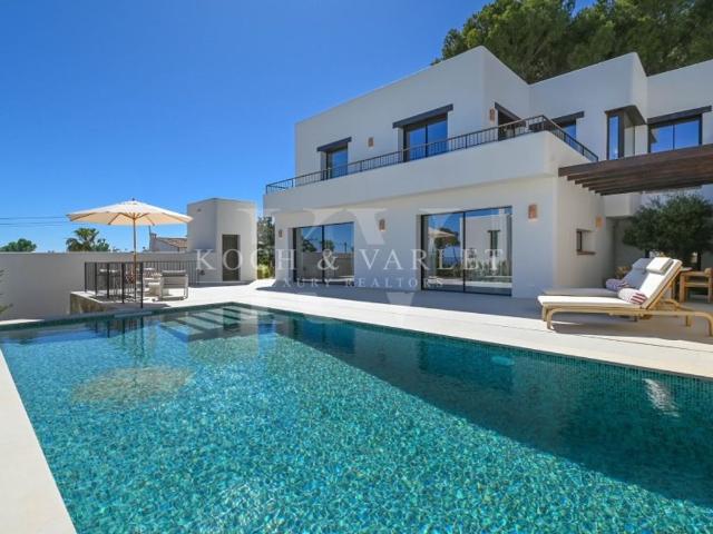 Villa / Chalet de 375 m2 en venta en Moraira, España