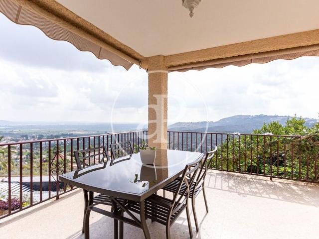 Villa / Chalet de 379 m2 en venta en Torrente, Comunidad Valenciana