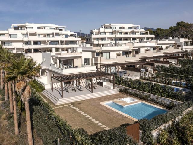Villa / Chalet de 371 m2 en venta en New Golden Mile, Estepona, Andalucía