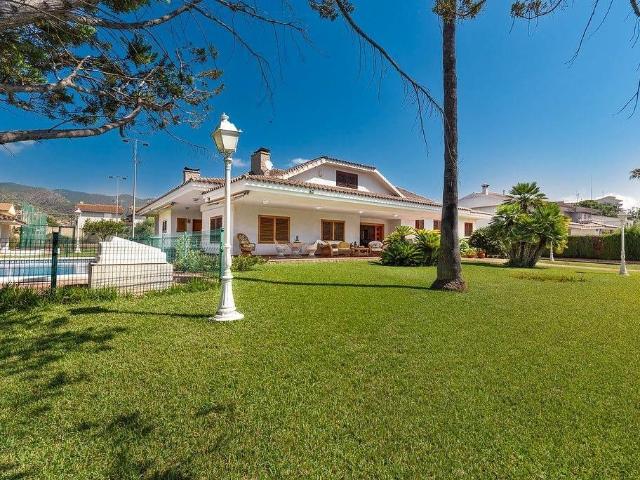Villa / Chalet de 405 m2 en venta en Benicásim, Comunidad Valenciana