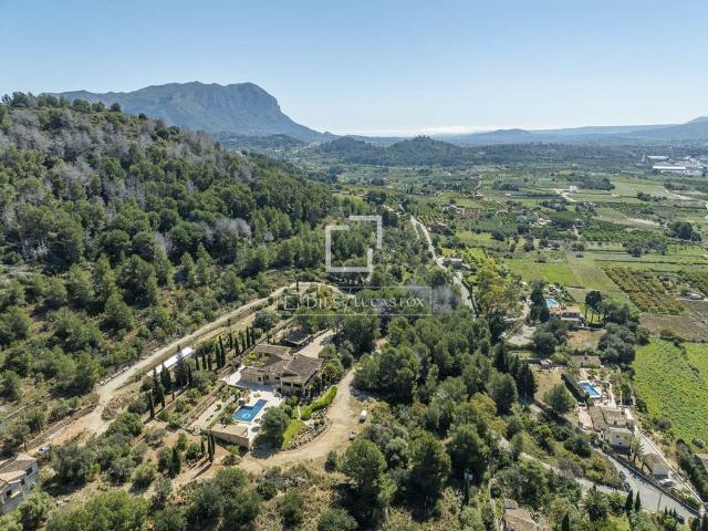 Villa / Chalet de 407 m2 en venta en Pedreguer, Comunidad Valenciana