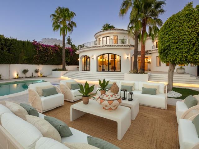 Villa / Chalet de 401 m2 en venta en Marbella, Andalucía