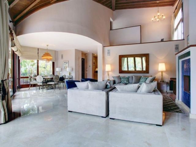Villa / Chalet de 420 m2 en venta en Benahavís, Andalucía