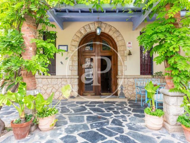Villa / Chalet de 434 m2 en venta en Buñol, España