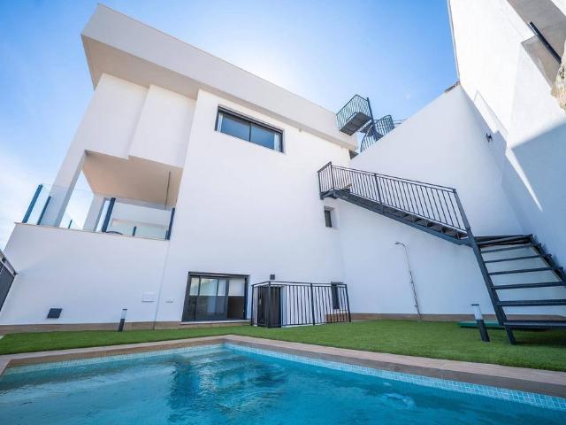Villa / Chalet de 436 m2 en venta en Algorfa, Comunidad Valenciana