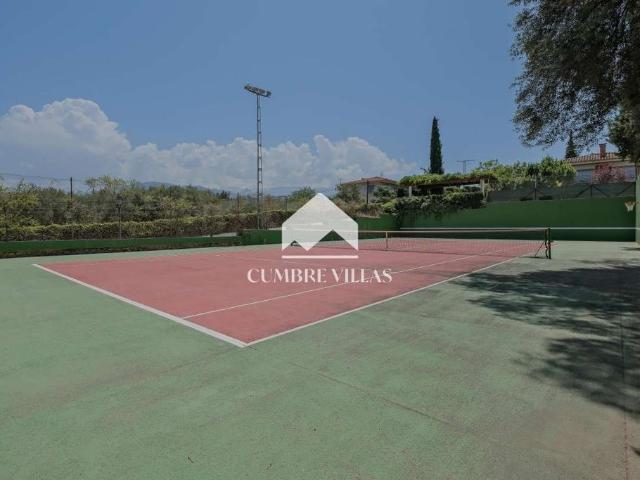 Villa / Chalet de 456 m2 en venta en Gójar, España