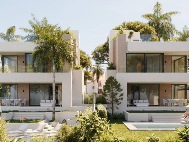 Villa / Chalet de 457 m2 en venta en Elviria, Andalucía