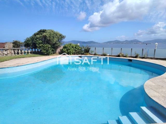 Villa / Chalet de 450 m2 en venta en Vigo, Galicia