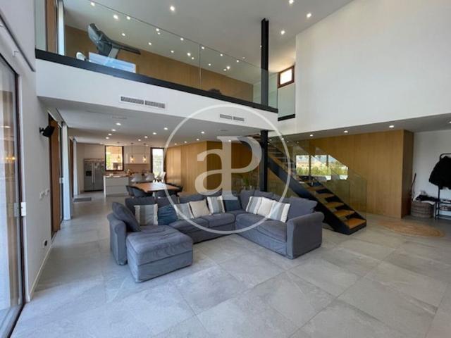 Villa / Chalet de 460 m2 en alquiler en Alcúdia, Baleares