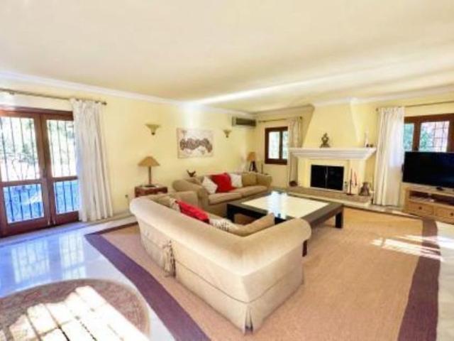 Villa / Chalet de 475 m2 en venta en Benahavís, España