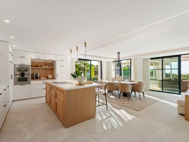 Villa / Chalet de 483 m2 en venta en Marbella, Andalucía