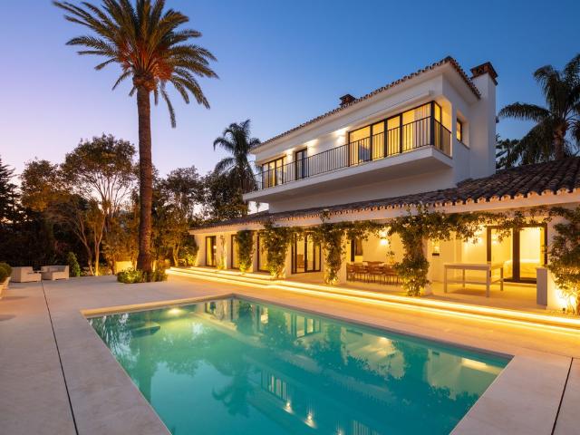 Villa / Chalet de 502 m2 en venta en Nueva Andalucía las brisas, Marbella, Provincia de Málaga, Andalucía