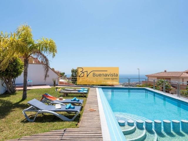 Villa / Chalet de 560 m2 en venta en Adeje, España
