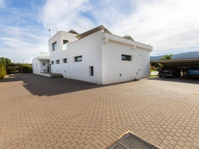 Villa / Chalet de 581 m2 en venta en Murcia, España