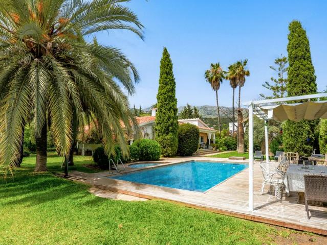 Villa / Chalet de 581 m2 en venta en Marbella, Andalucía