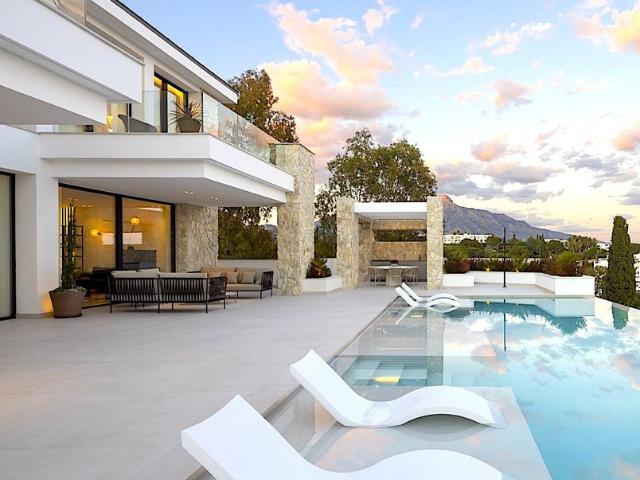 Villa / Chalet de 605 m2 en venta en Marbella, Andalucía