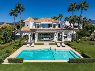 Villa / Chalet de 615 m2 en venta en Benahavís, Andalucía