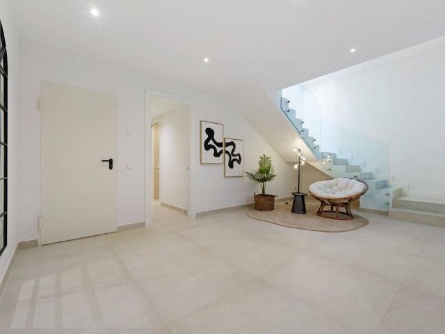 Villa / Chalet de 611 m2 en venta en Marbella, España