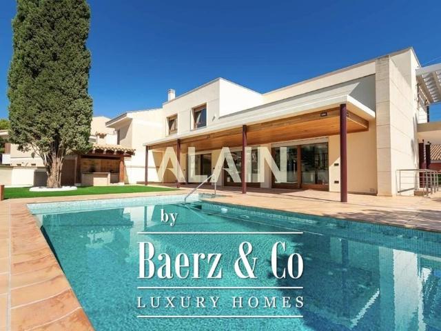 Villa / Chalet de 613 m2 en venta en Alfaz del Pi, Comunidad Valenciana