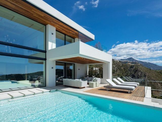 Villa / Chalet de 631 m2 en venta en Marbella, Andalucía