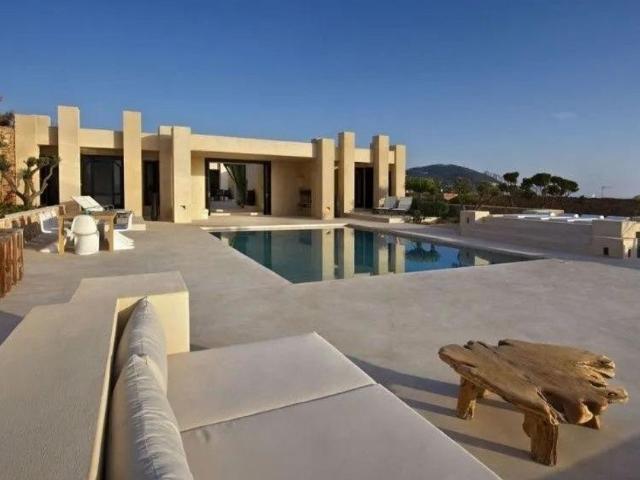 Villa / Chalet de 640 m2 en venta en Ibiza, España