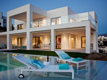 Villa / Chalet de 679 m2 en alquiler en Benahavís, España