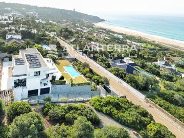 Villa / Chalet de 689 m2 en venta en Zahara de los Atunes, España