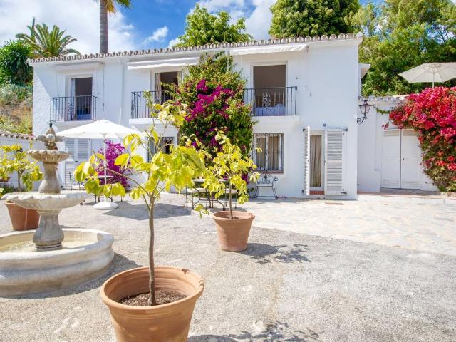 Villa / Chalet de 700 m2 en alquiler en Marbella, Andalucía