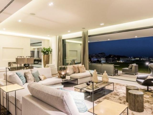 Villa / Chalet de 711 m2 en venta en Benahavís, España