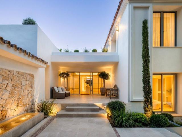 Villa / Chalet de 712 m2 en venta en Marbella, Andalucía