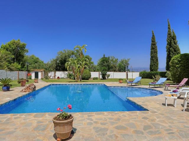 Villa / Chalet de 723 m2 en venta en Alhaurín de la Torre, España