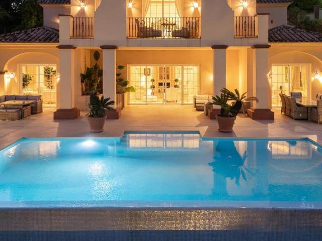 Villa / Chalet de 736 m2 en venta en Benahavís, España